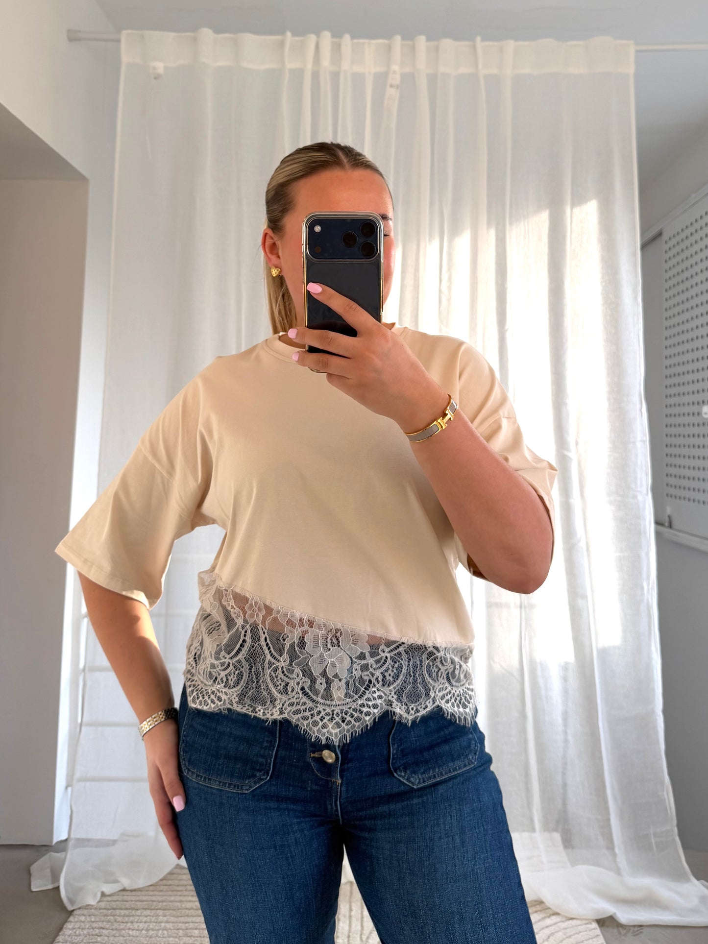 Spitzen Tshirt in Hell Beige