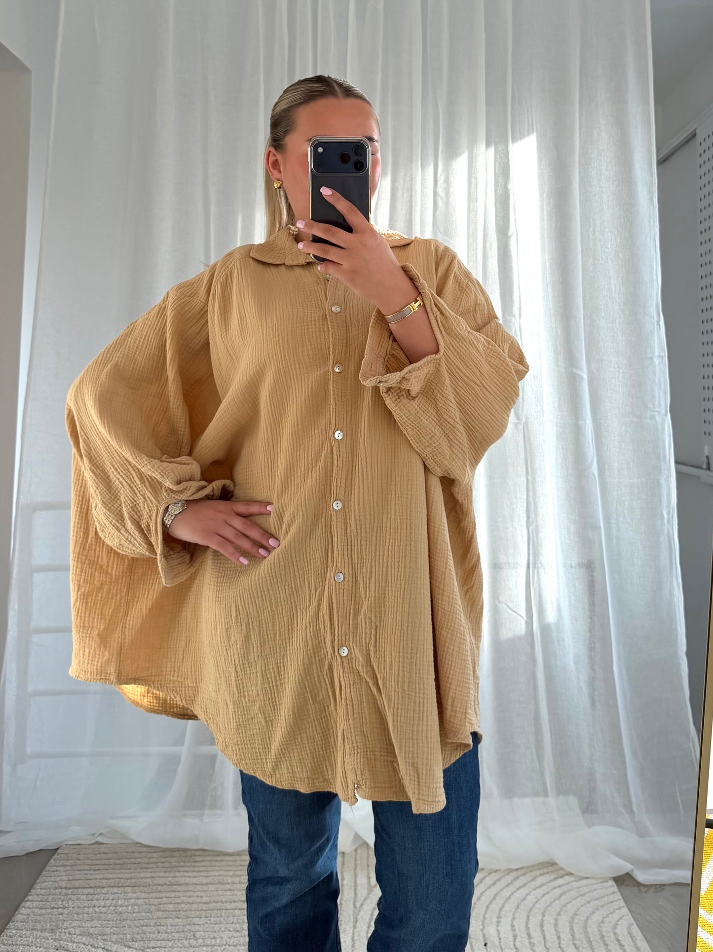 Oversized Musselin Bluse in Beige