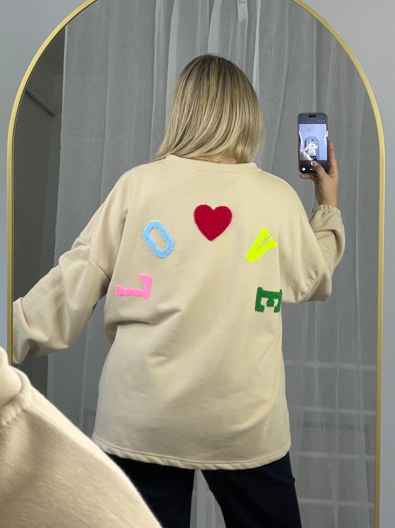 Backprint Pullover Love in Beige