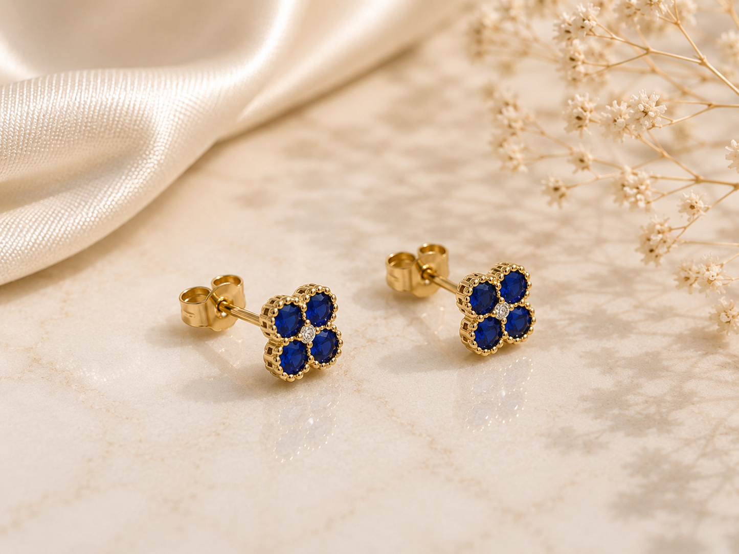 Lola Ohrstecker Royalblau
