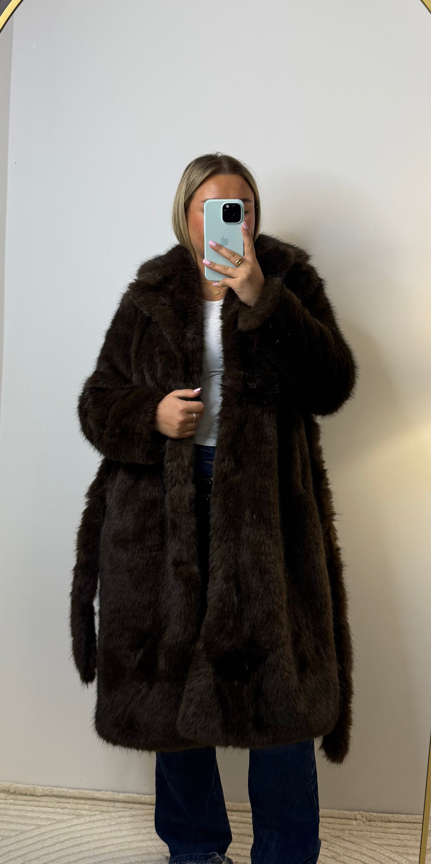 Fellmantel Schokobraun Mittellang