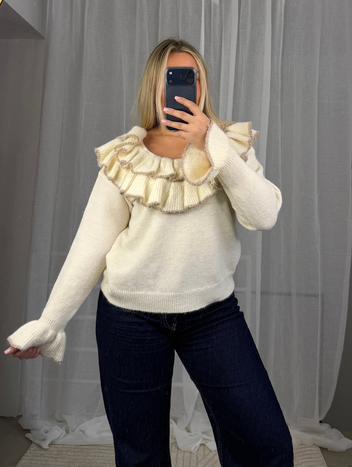 Rüschen Pullover Creme Gold