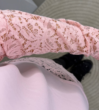 Butterstoff Spitzen Pullover in Rosa