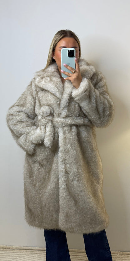 Fellmantel Creme Grau Mittellang