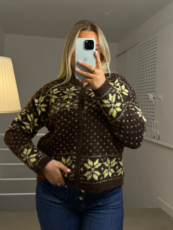 Cardigan Snow in Braun