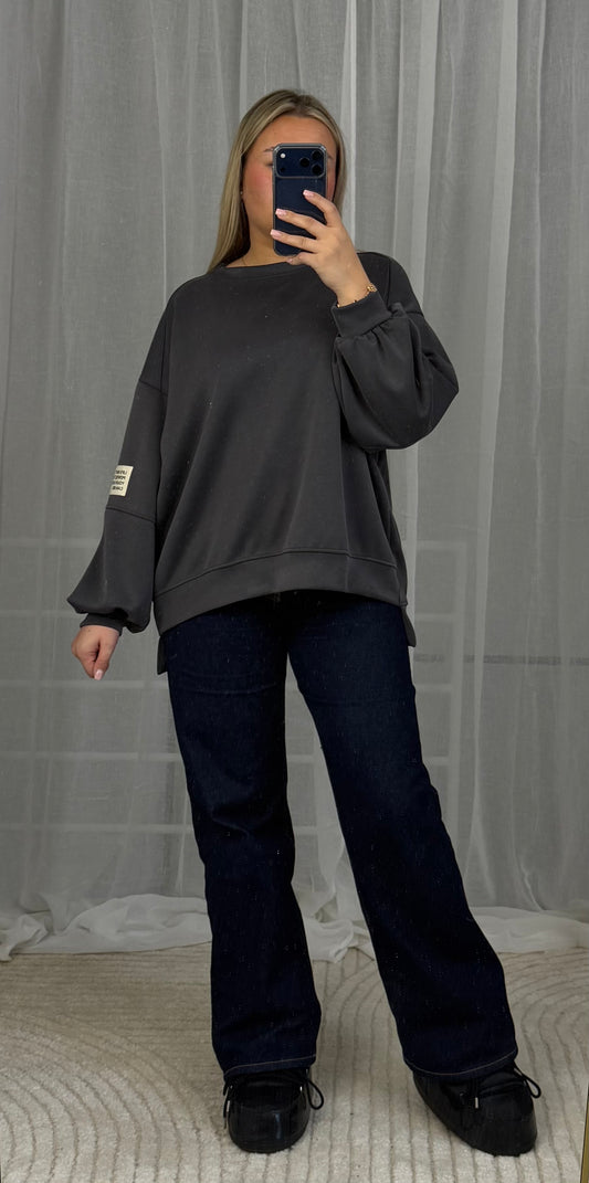 Oversized Butterstoff Pullover in Grau