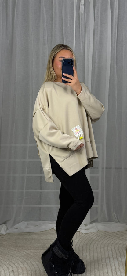 Butterstoff Pullover Oversized in Beige