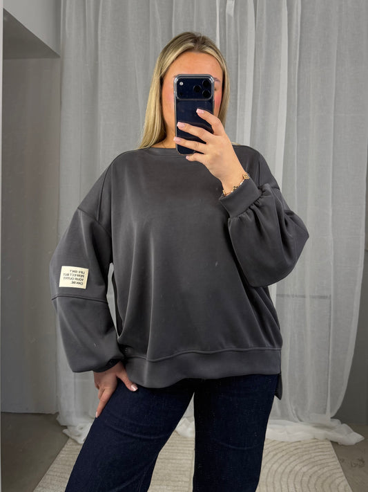 Oversized Butterstoff Pullover in Grau