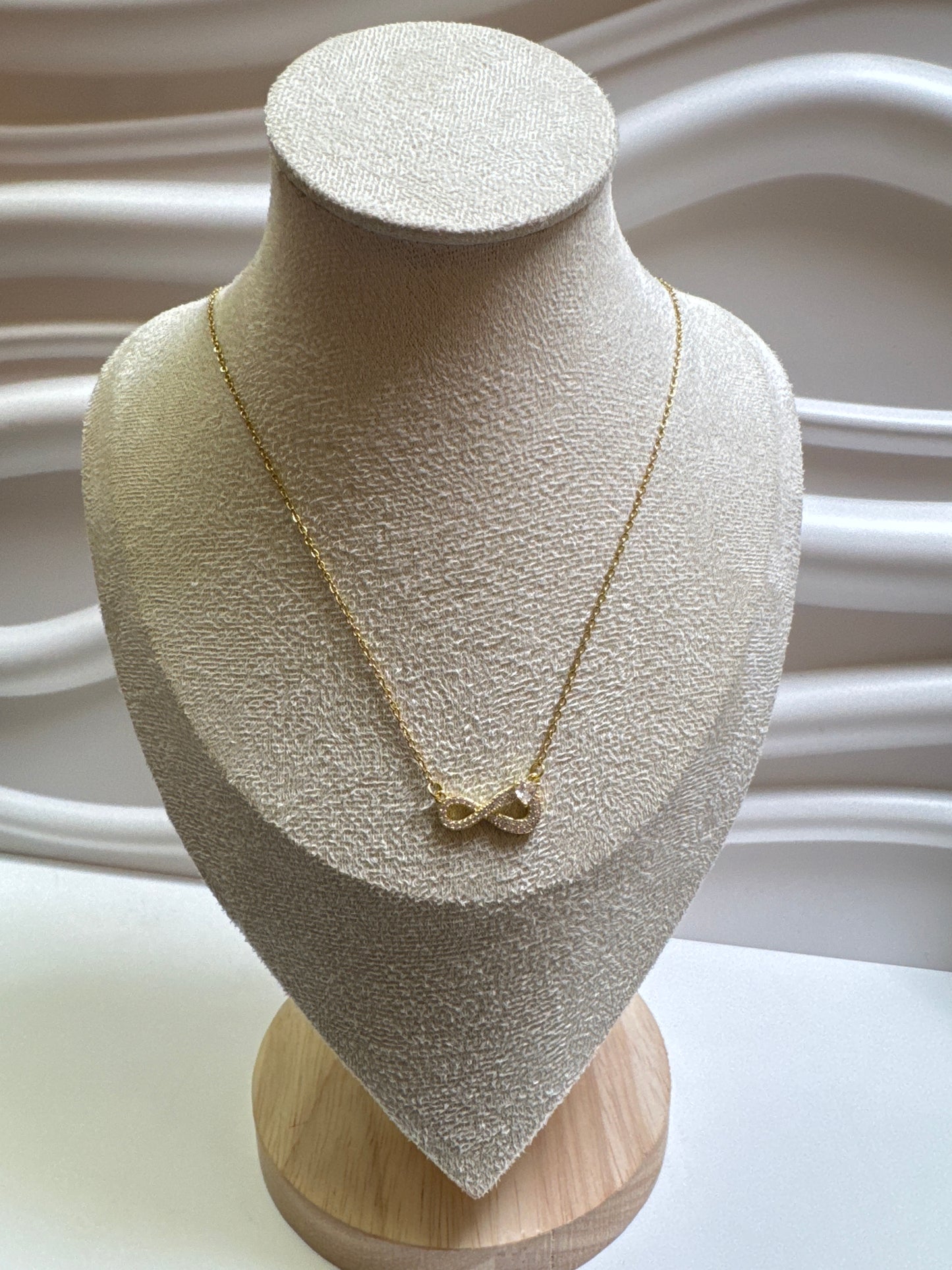 Celesta Kette