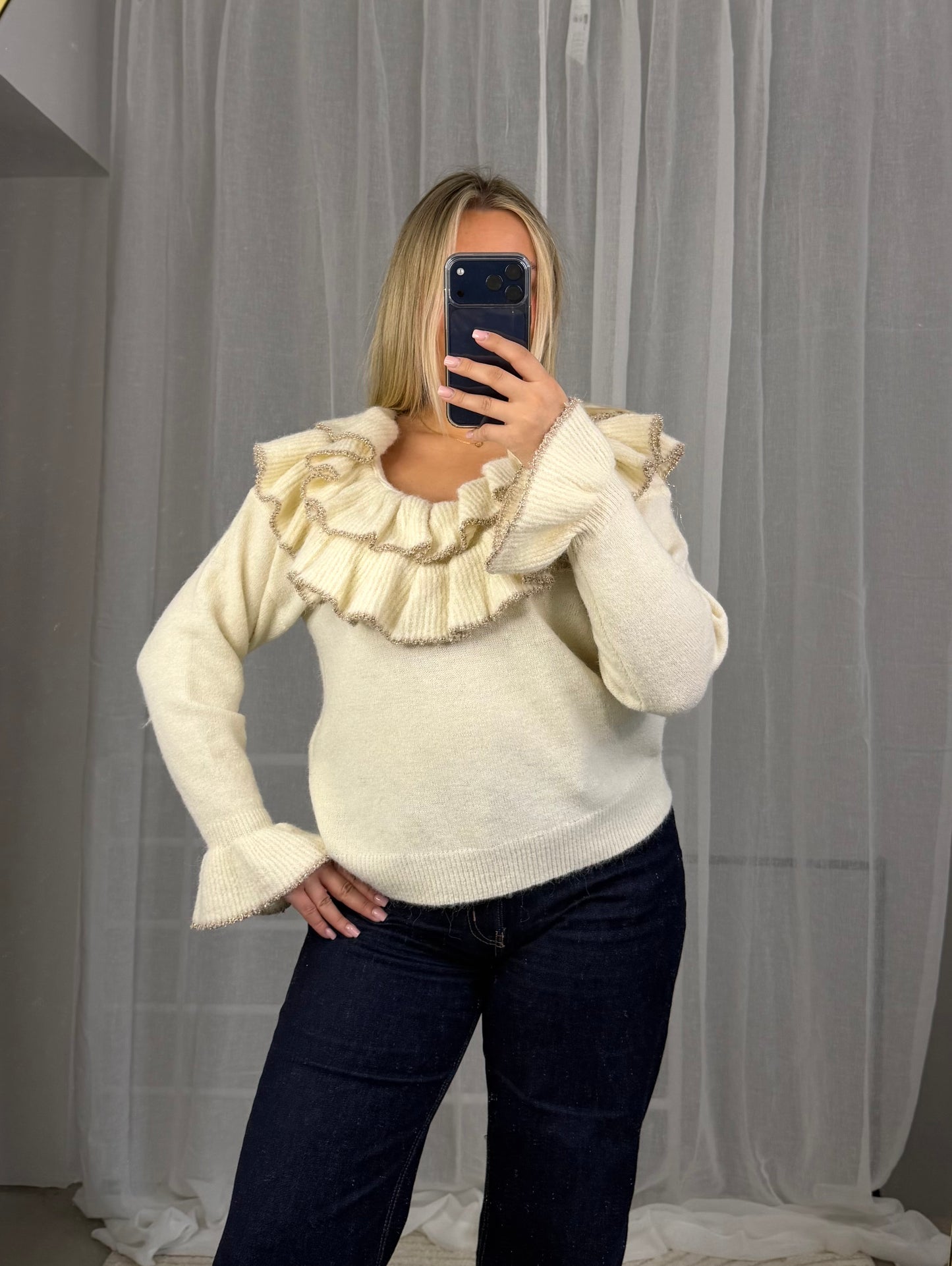 Rüschen Pullover Creme Gold