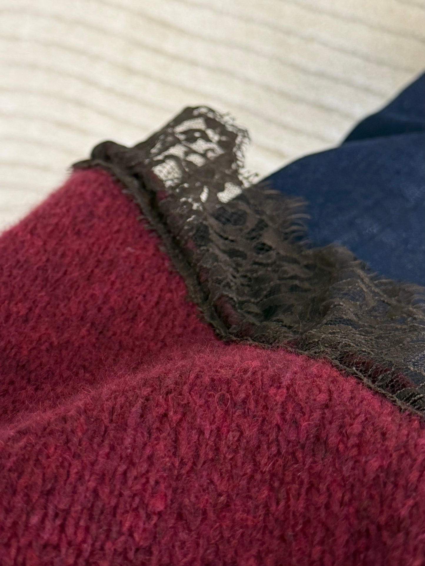 Oberteil Mira mit Brauner Spitze