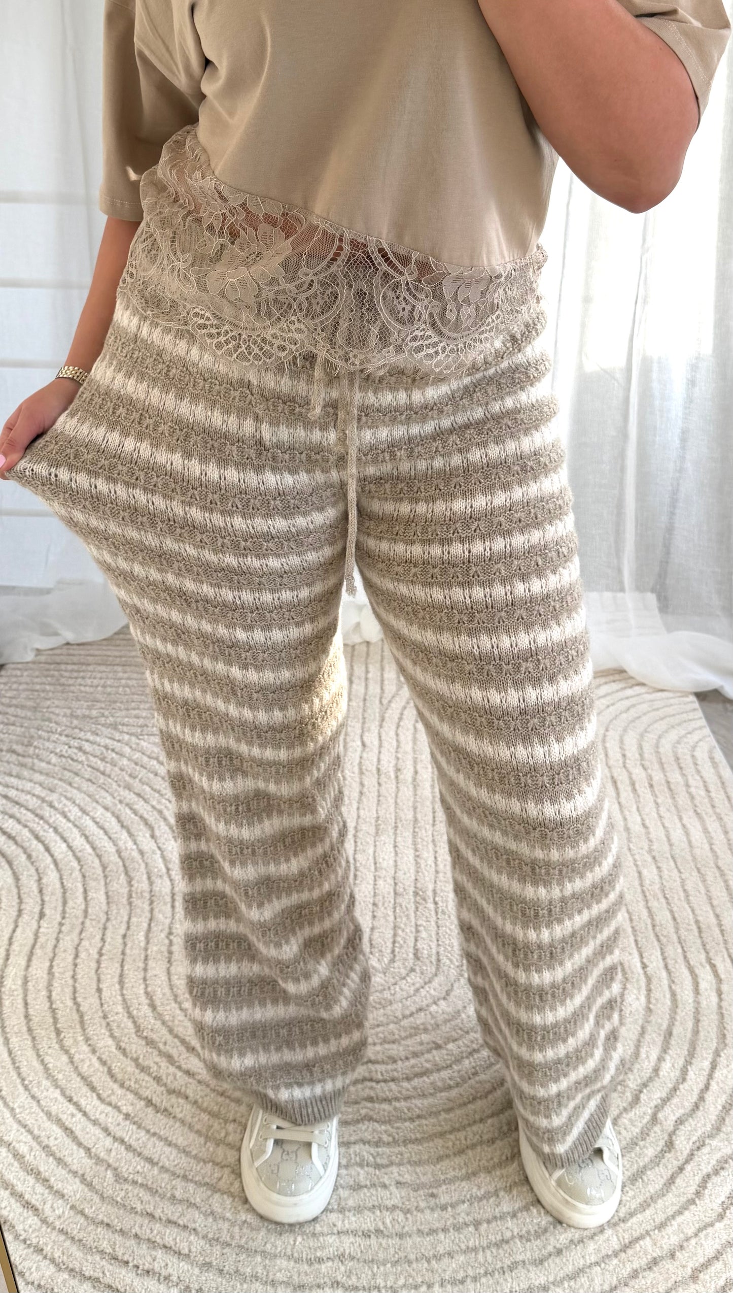 Strickhose in Taupe Creme