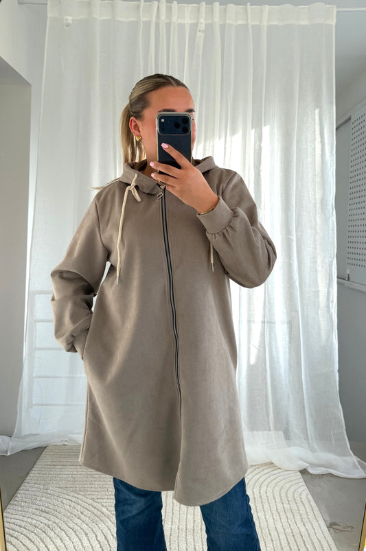 Wildleder Jäckchen in Taupe